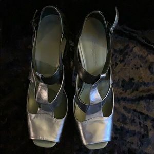 Vero Cuoio by Cynthia Rowley Platform Heels